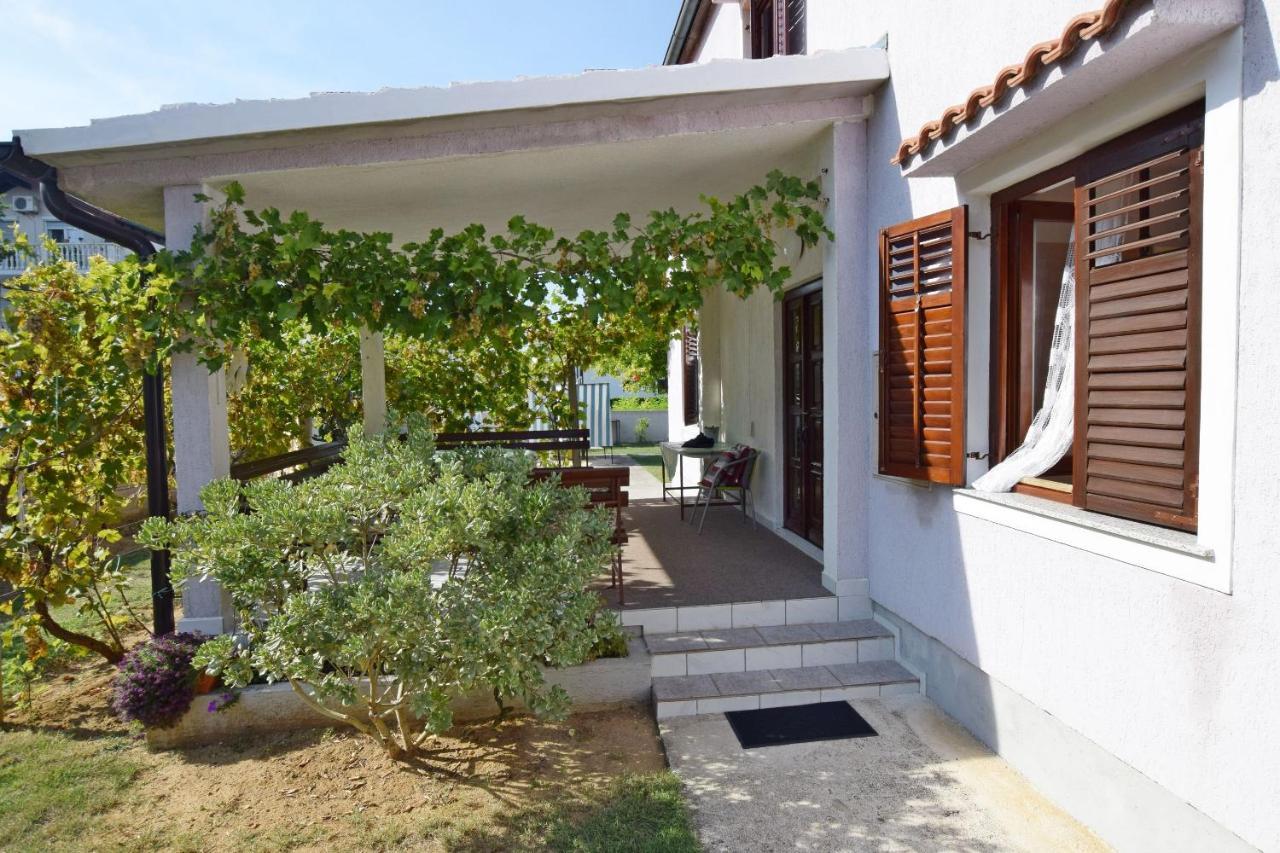 Apartments Keti Nin Exterior photo